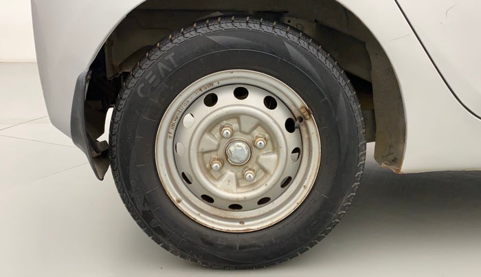 2012 Hyundai Eon D-LITE+, Petrol, Manual, 35,119 km, Right Rear Wheel
