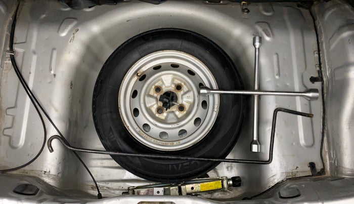 2012 Hyundai Eon D-LITE+, Petrol, Manual, 35,119 km, Spare Tyre