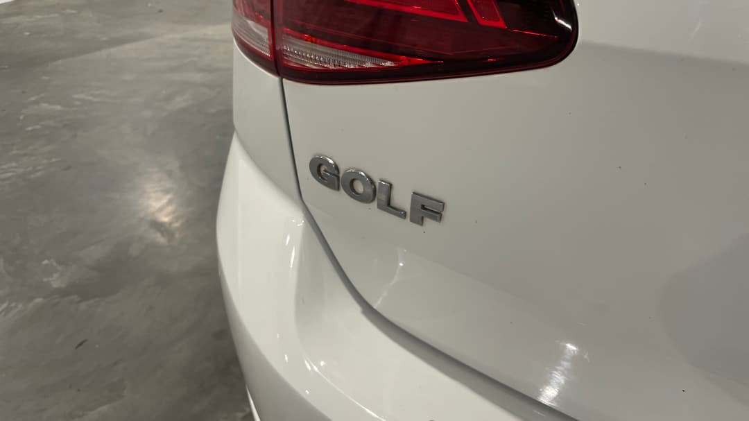 2018 Volkswagen Golf 110 Tsi Trendline, Automatic, 52166 km, Badge (Boot Left Side)