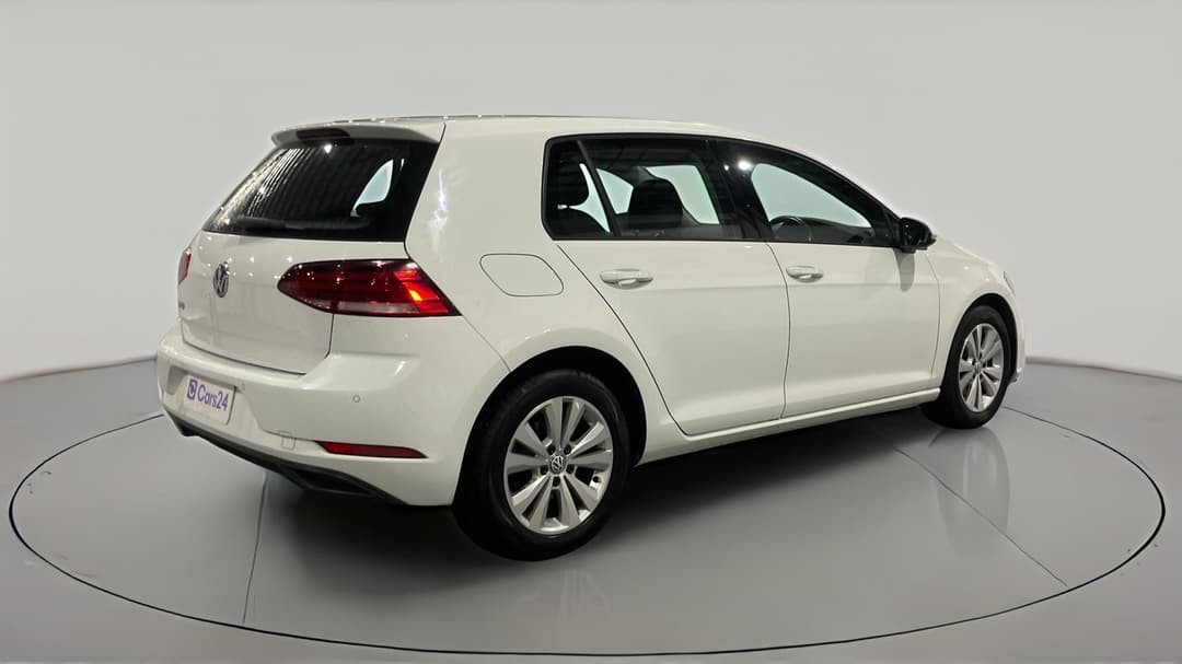 2018 Volkswagen Golf 110 Tsi Trendline, Automatic, 52166 km, Right Back Diagonal (45- Degree) View