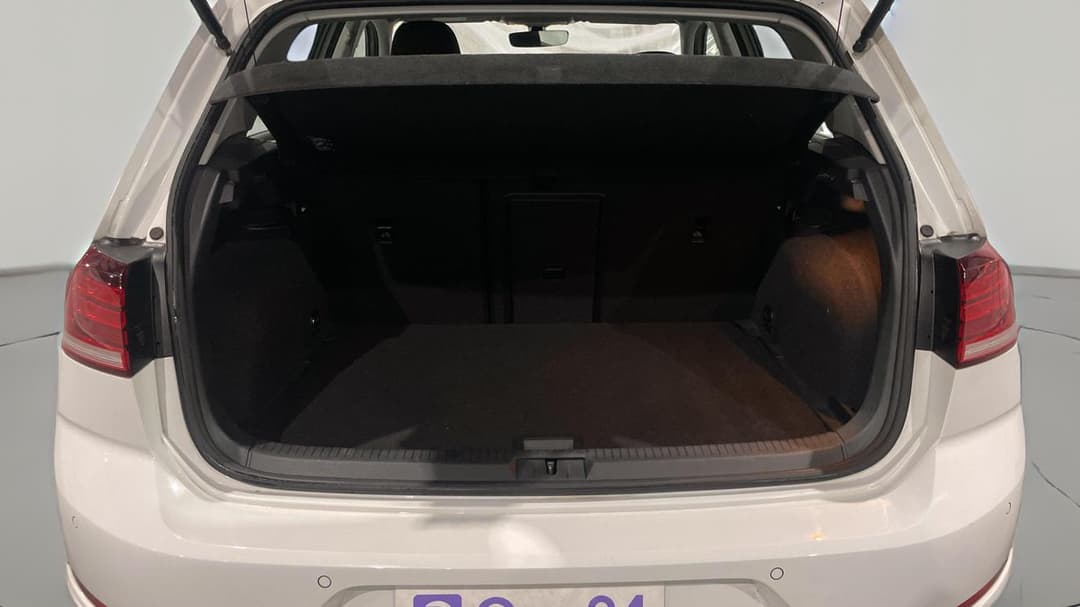 2018 Volkswagen Golf 110 Tsi Trendline, Automatic, 52166 km, Boot Inside View
