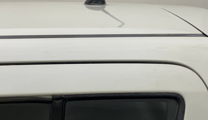 2011 Maruti Swift LXI, Petrol, Manual, 58,036 km, Left C pillar - Paint is slightly faded