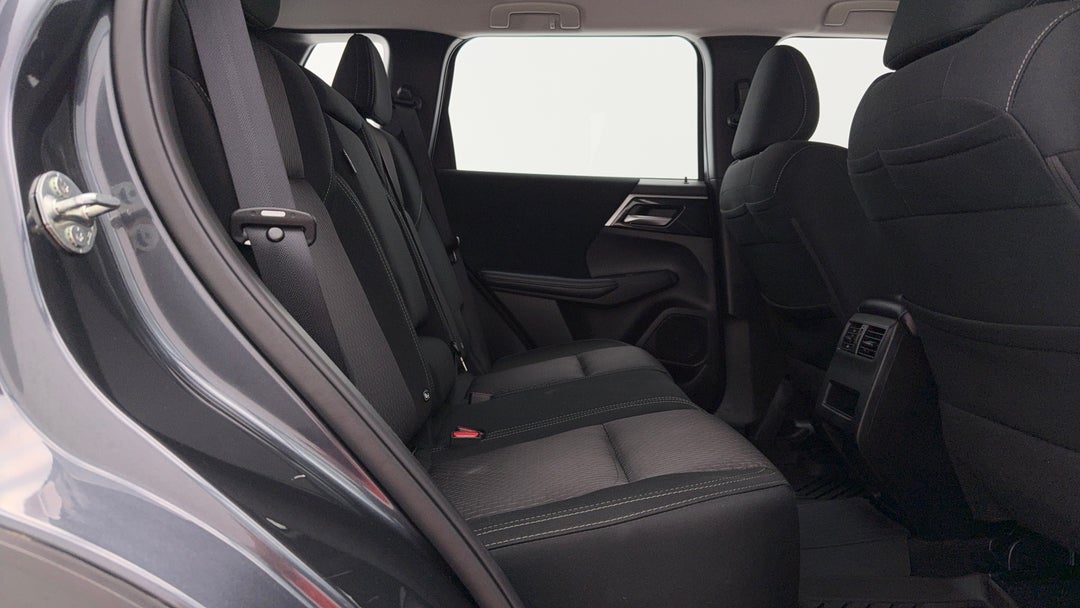 2024 Mitsubishi Outlander Es 5 Seat (2WD), Automatic, 53978 km, Right Side Rear Door Cabin View