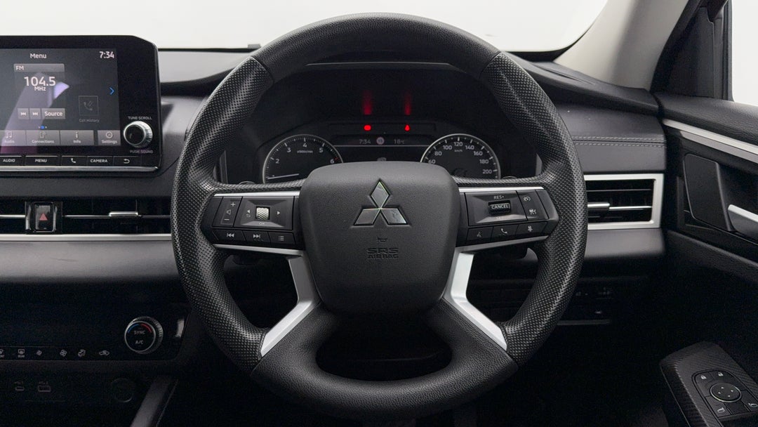 2024 Mitsubishi Outlander Es 5 Seat (2WD), Automatic, 53978 km, Steering Wheel Close-up