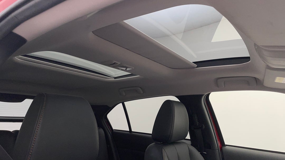 Interior Sunroof/Moonroof