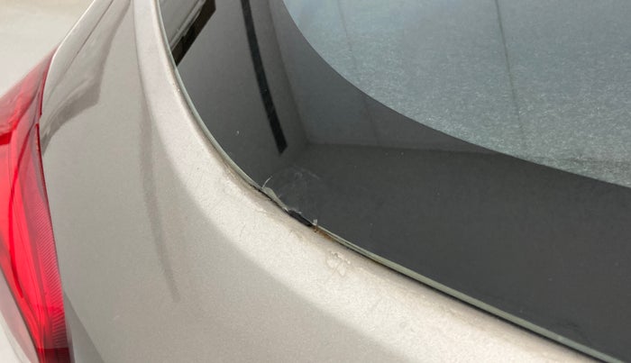2019 Renault Kwid CLIMBER 1.0, Petrol, Manual, 43,183 km, Rear windshield - Minor spot on windshield