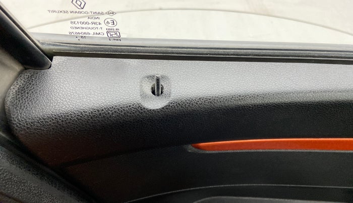 2019 Renault Kwid CLIMBER 1.0, Petrol, Manual, 43,183 km, Lock system - Door lock knob has minor damage