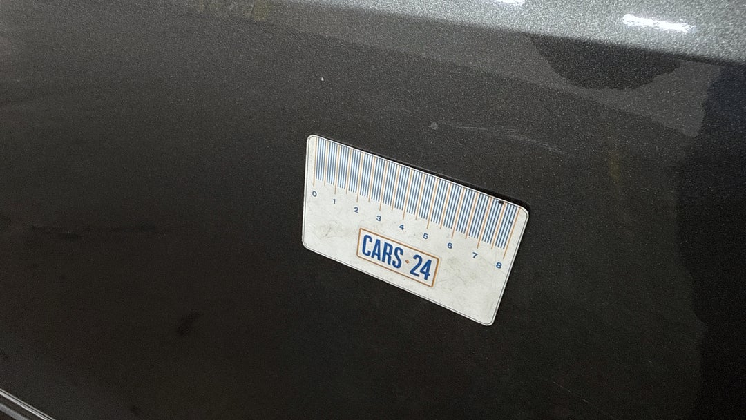 2019 Volkswagen Tiguan 132 Tsi R-line Edition, Automatic, 63435 km, Doors Rear LHS Chip