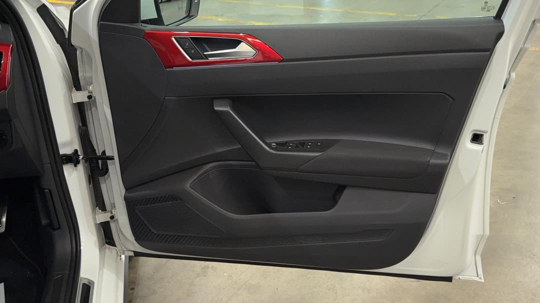 2024 Volkswagen Polo Gti, Automatic, 33525 km, Speaker View