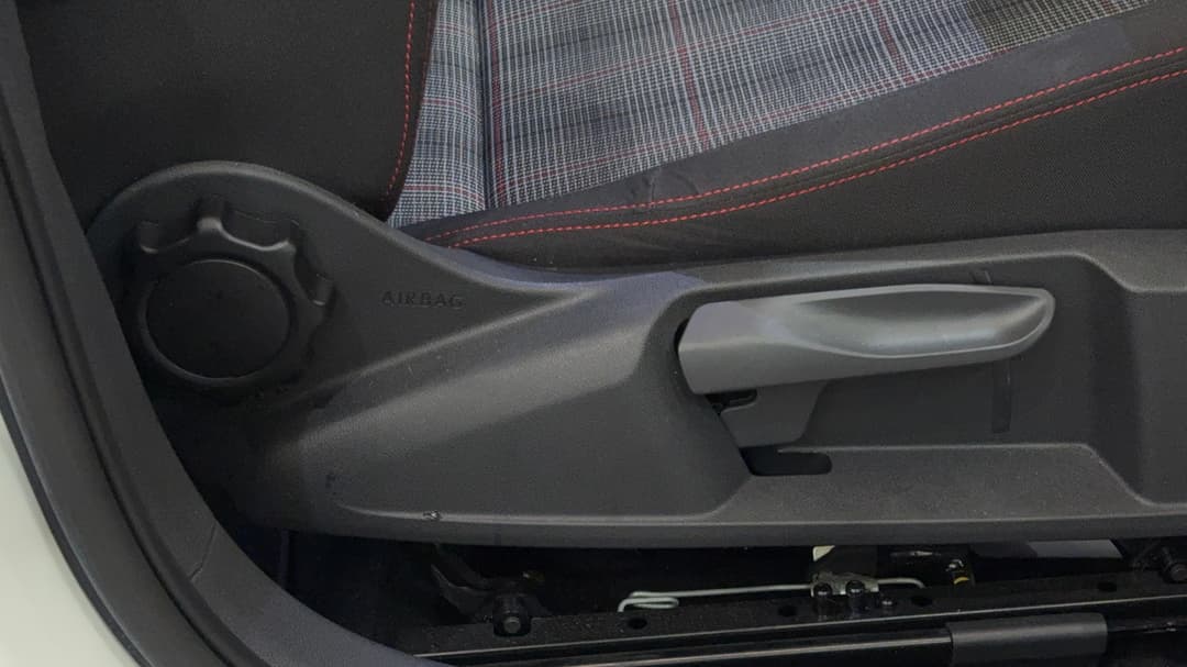 2024 Volkswagen Polo Gti, Automatic, 33525 km, Drivers Side Adjustment Panel