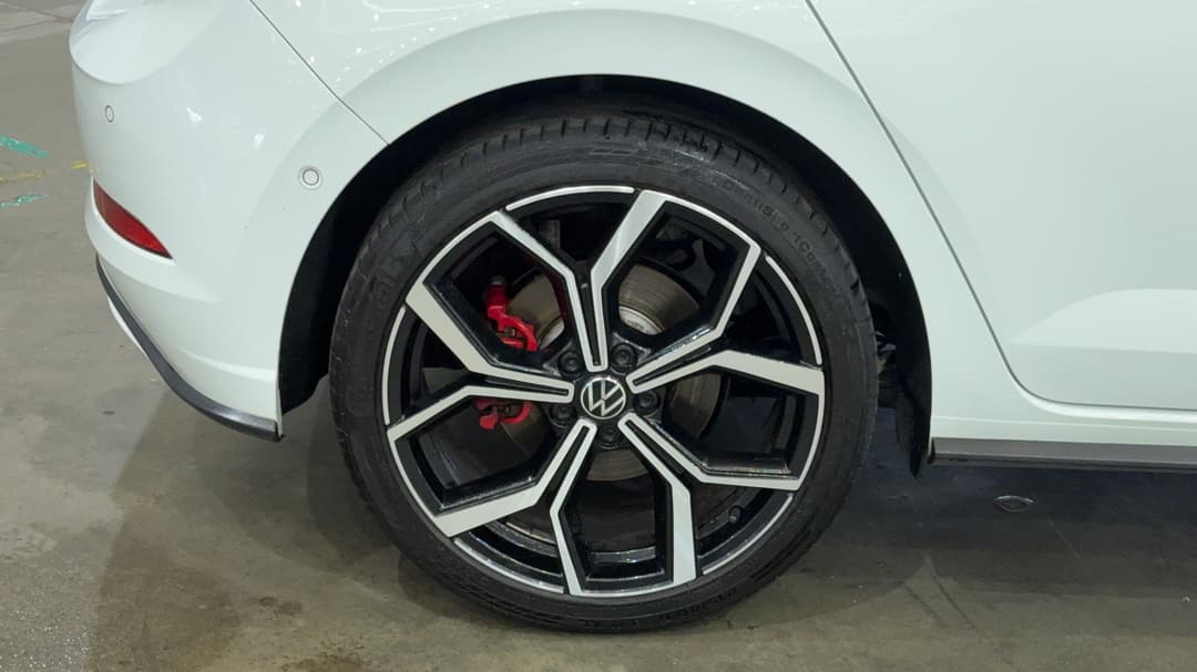 2024 Volkswagen Polo Gti, Automatic, 33525 km, Right Rear Wheel