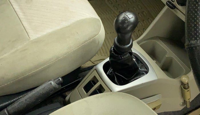 2014 Maruti Alto K10 VXI, Petrol, Manual, 45,045 km, Gear lever - Boot Cover minor damage