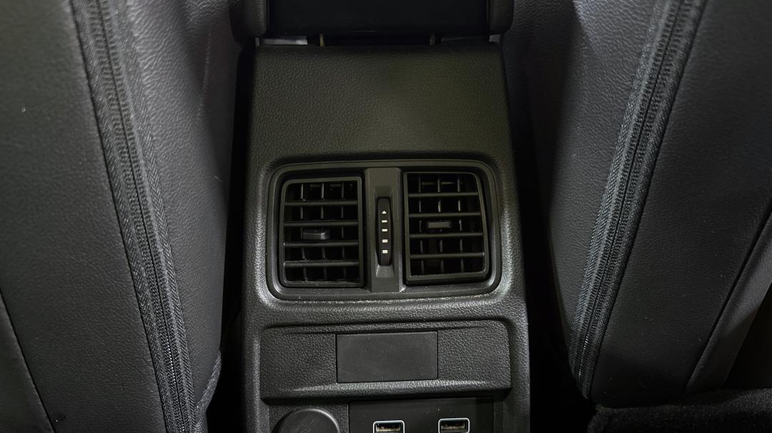 2023 Renault Arkana Zen, Automatic, 59789 km, Rear A/C Vent