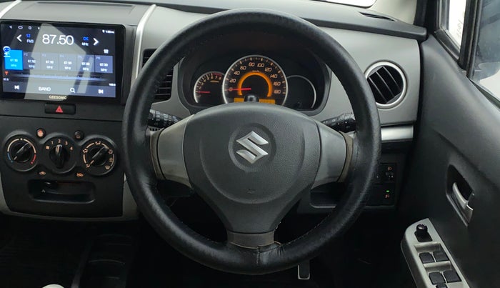 2012 Maruti Wagon R 1.0 VXI, Petrol, Manual, 1,15,662 km, Steering Wheel Close Up