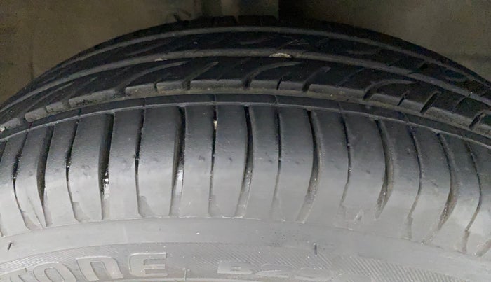 2012 Maruti Wagon R 1.0 VXI, Petrol, Manual, 1,15,662 km, Right Front Tyre Tread
