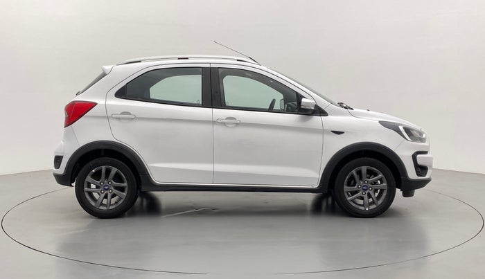 2019 Ford FREESTYLE TITANIUM 1.2 TI-VCT MT, Petrol, Manual, 29,566 km, Right Side View