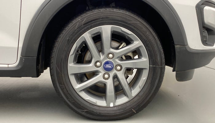 2019 Ford FREESTYLE TITANIUM 1.2 TI-VCT MT, Petrol, Manual, 29,566 km, Right Front Wheel