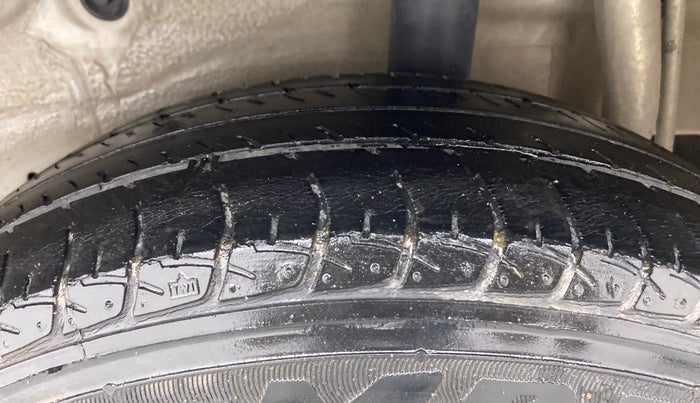 2017 Maruti Celerio VXI, Petrol, Manual, 21,287 km, Left Rear Tyre Tread