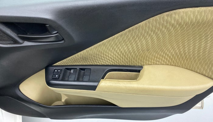 2014 Honda City S MT PETROL, Petrol, Manual, 60,816 km, Driver Side Door Panels Control