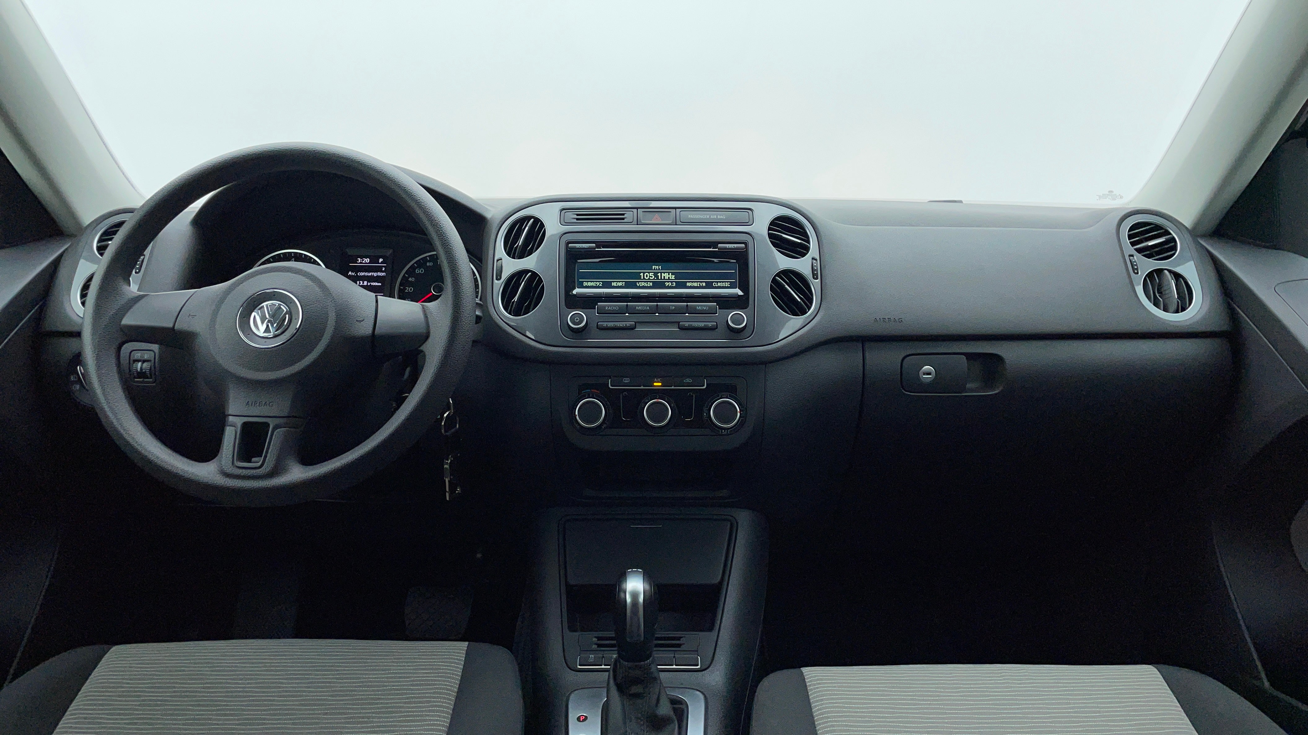 Volkswagen Tiguan-Dashboard View