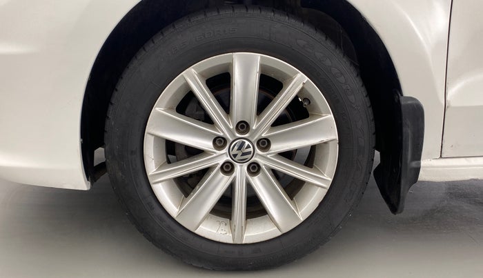 2016 Volkswagen Vento HIGHLINE PETROL, Petrol, Manual, 89,507 km, Left Front Wheel