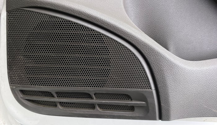 2016 Volkswagen Vento HIGHLINE PETROL, Petrol, Manual, 89,507 km, Speaker