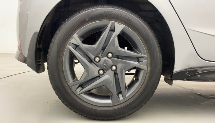 2020 Hyundai NEW I20 SPORTZ 1.0T GDI IMT, Petrol, Manual, 26,863 km, Right Rear Wheel