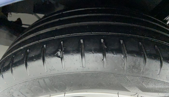 2016 Maruti Baleno ZETA 1.2 K12, Petrol, Manual, 58,252 km, Left Rear Tyre Tread