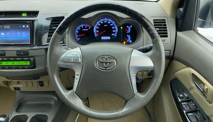 2013 Toyota Fortuner 3.0 AT 4X2, Diesel, Automatic, 82,426 km, Steering Wheel Close Up