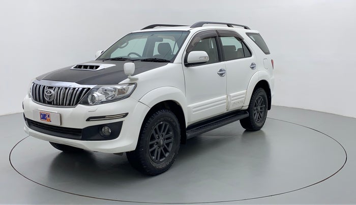 2013 Toyota Fortuner 3.0 AT 4X2, Diesel, Automatic, 82,426 km, Left Front Diagonal