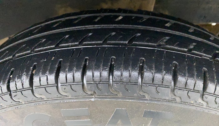 2018 Renault Kwid RXL, Petrol, Manual, 22,906 km, Left Rear Tyre Tread