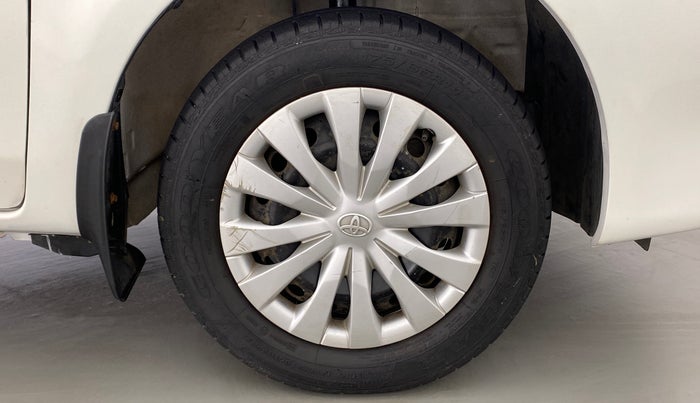 2011 Toyota Etios Liva G, Petrol, Manual, 16,211 km, Right Front Wheel