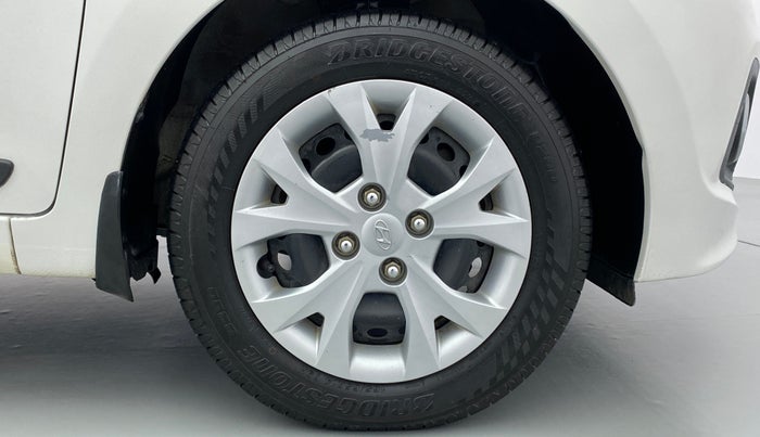 2016 Hyundai Grand i10 SPORTZ 1.2 KAPPA VTVT, Petrol, Manual, 47,322 km, Right Front Wheel