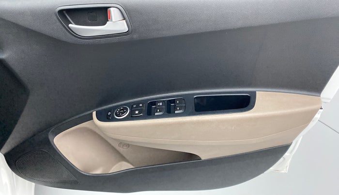 2016 Hyundai Grand i10 SPORTZ 1.2 KAPPA VTVT, Petrol, Manual, 47,322 km, Driver Side Door Panels Control