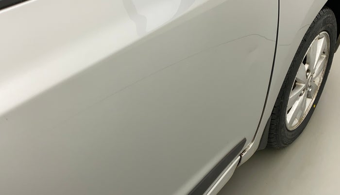 2014 Hyundai Xcent SX 1.2 (O), Petrol, Manual, 43,648 km, Driver-side door - Slightly dented