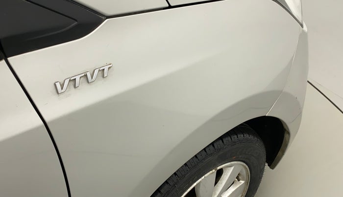 2014 Hyundai Xcent SX 1.2 (O), Petrol, Manual, 43,648 km, Right fender - Slightly dented