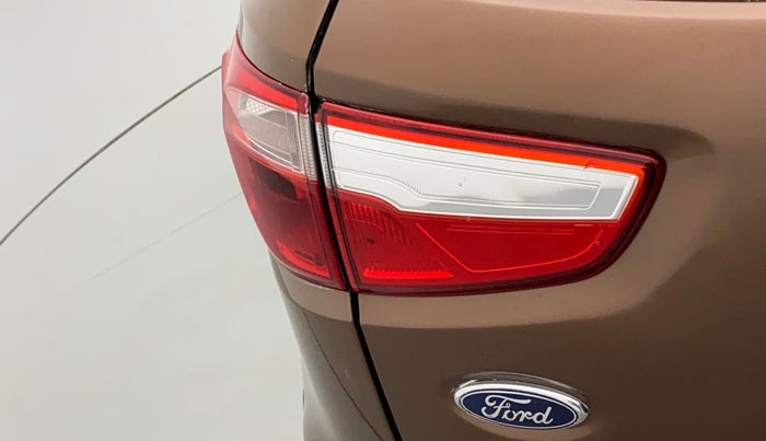 2016 Ford Ecosport TITANIUM+ 1.0L ECOBOOST, Petrol, Manual, 50,578 km, Left tail light - Minor damage