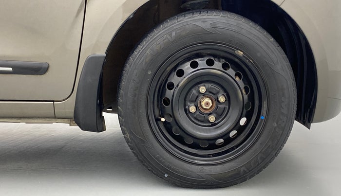 2019 Maruti New Wagon-R VXI 1.0, Petrol, Manual, 28,454 km, Right Front Wheel