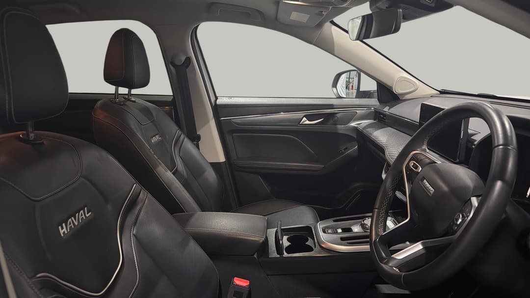 2023 GWM Haval Jolion Lux Hybrid, Automatic, 48744 km, Right Side Front Door Cabin View