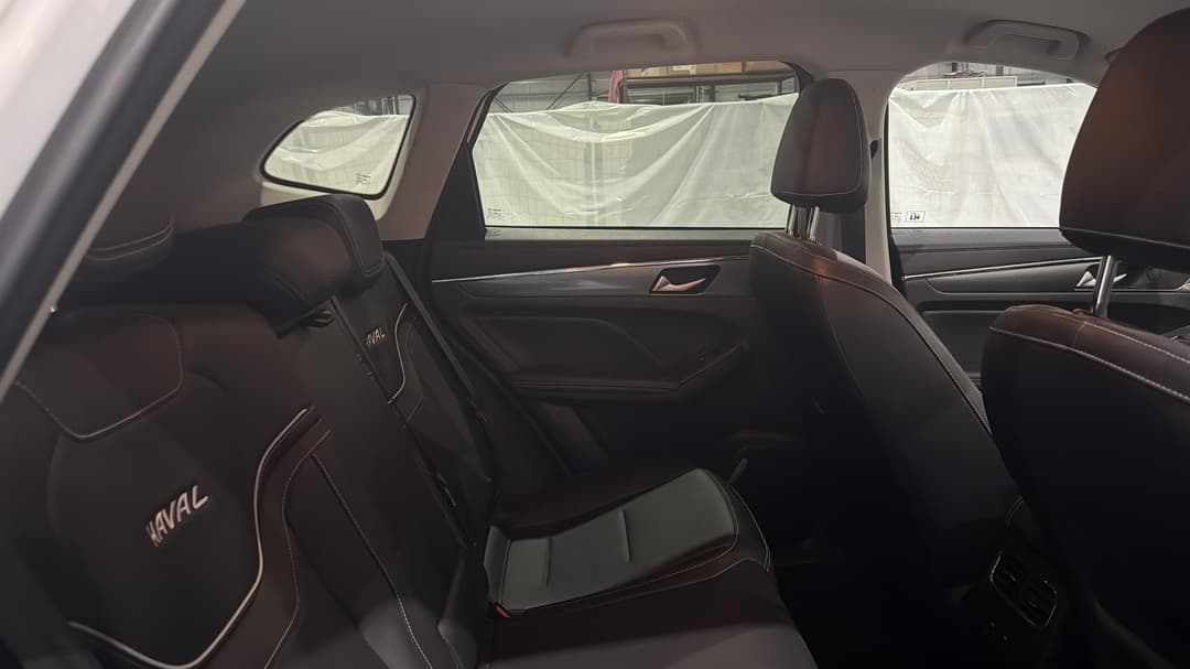 2023 GWM Haval Jolion Lux Hybrid, Automatic, 48744 km, Right Side Rear Door Cabin View