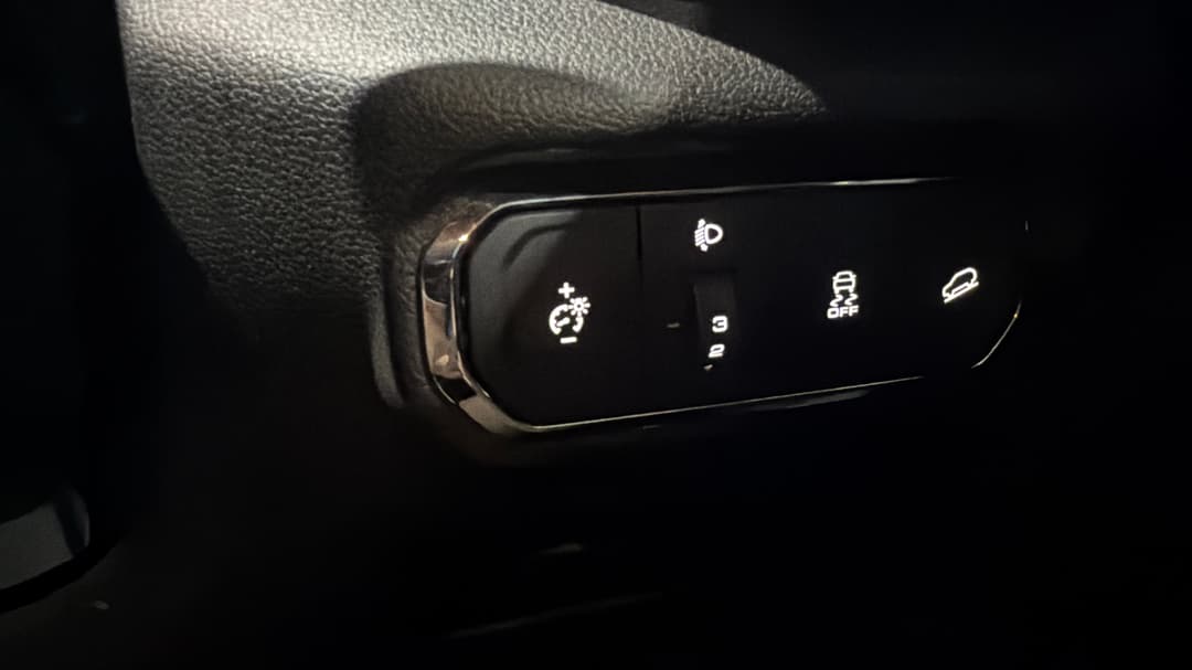 2023 GWM Haval Jolion Lux Hybrid, Automatic, 48744 km, Utility Switches/Buttons