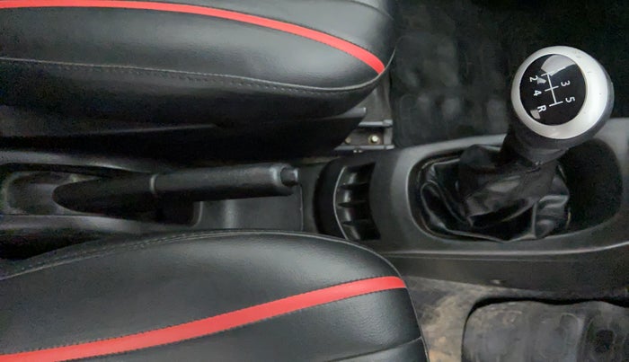 2015 Maruti Wagon R 1.0 LXI CNG, CNG, Manual, 81,322 km, Gear Lever