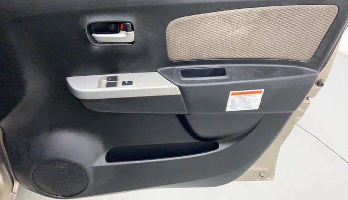 2015 Maruti Wagon R 1.0 LXI CNG, CNG, Manual, 81,322 km, Driver Side Door Panels Control