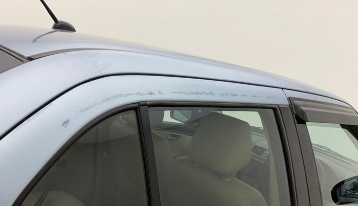 2013 Maruti Swift Dzire VXI, Petrol, Manual, 1,22,713 km, Right rear door - Door visor damaged