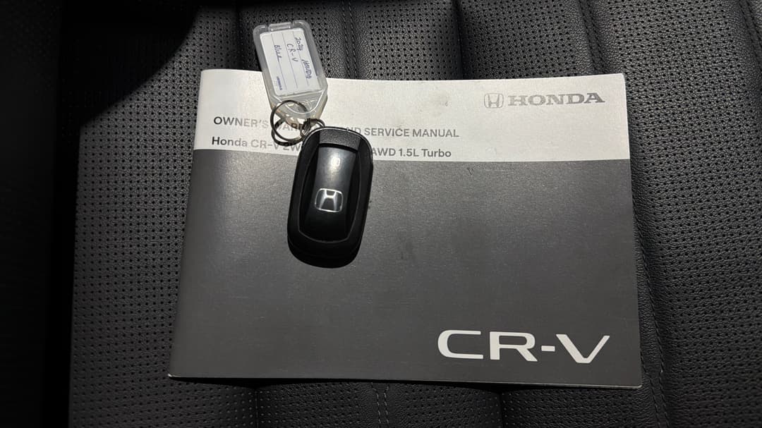 2024 Honda CR-V Vti L (AWD) 5 Seats, Automatic, 22050 km, Key Close-up