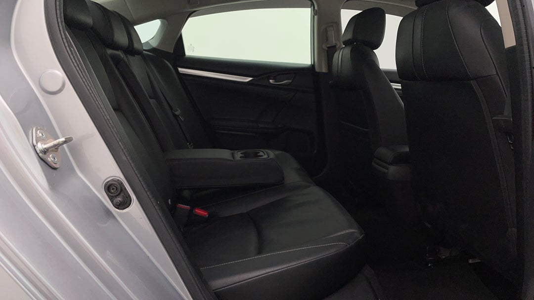 2017 Honda Civic Vti-lx, Automatic, 46638 km, Right Side Rear Door Cabin View