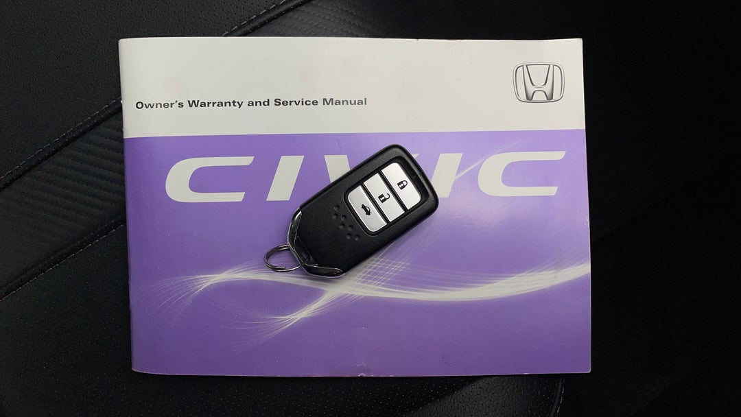 2017 Honda Civic Vti-lx, Automatic, 46638 km, Key Close-up