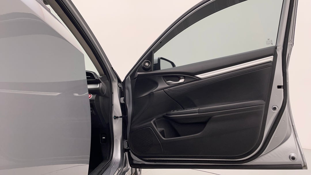 2017 Honda Civic Vti-lx, Automatic, 46638 km, Speaker View