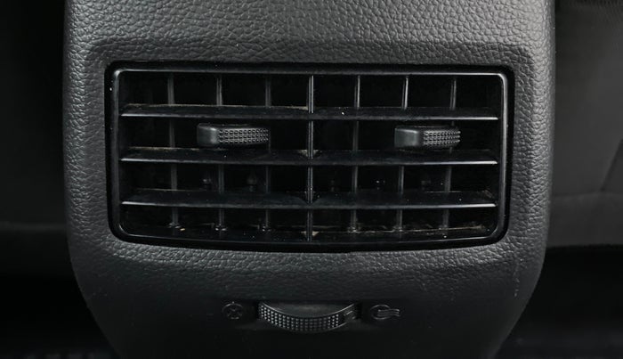 2020 Hyundai Elite i20 ASTA 1.2 (O), Petrol, Manual, 42,080 km, Rear AC Vents