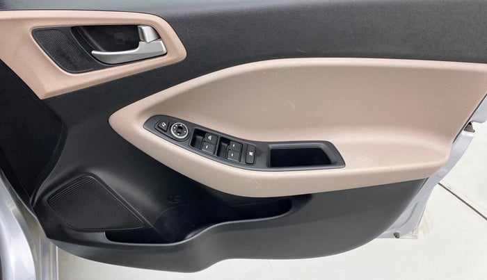 2020 Hyundai Elite i20 ASTA 1.2 (O), Petrol, Manual, 42,080 km, Driver Side Door Panels Control